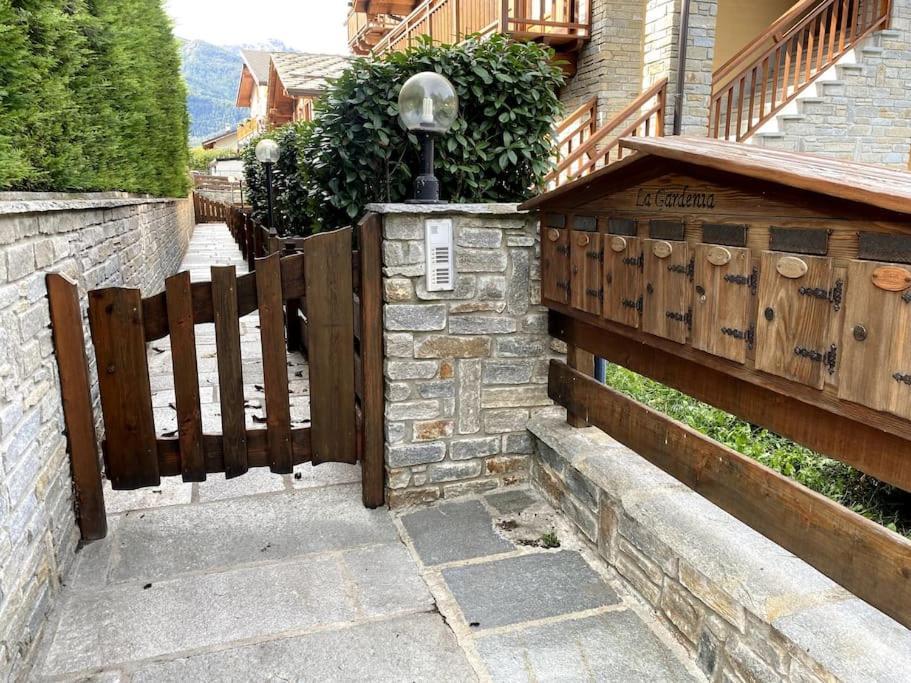 Incantevole Appartamento Con Giardino - Garage Privato E Free Wifi Oulx Eksteriør billede